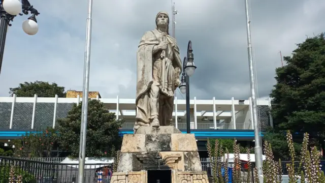 El Levantamiento de Totonicapán: resistencia indígena en Guatemala.