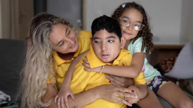 Secuelas del virus del Zika en Brasil: madres luchan por la calidad de vida de sus hijos afectados