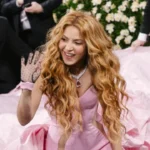 Controversia en la comunidad católica por imagen de Trump como Papa generada por inteligencia artificial