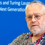 El Servicio de Seguridad de Ucrania ataca el puente de Crimea con explosivos submarinos.