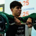 Club Bolívar se enfrenta a Universitario de Vinto en un duelo crucial por el liderato.